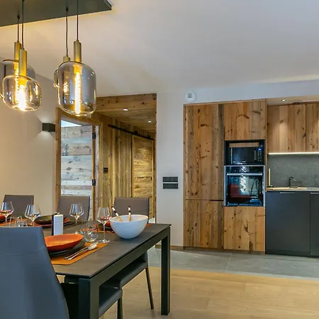 De Standing Avec Wi-fi, Garage, Terrasse Et Acces Direct Aux Pistes A - Fr-1-694-348 *