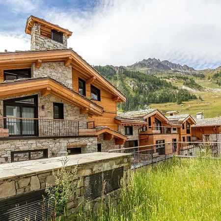 Appartement De Standing Avec Wi-fi, Garage, Terrasse Et Acces Direct Aux Pistes A - Fr-1-694-348